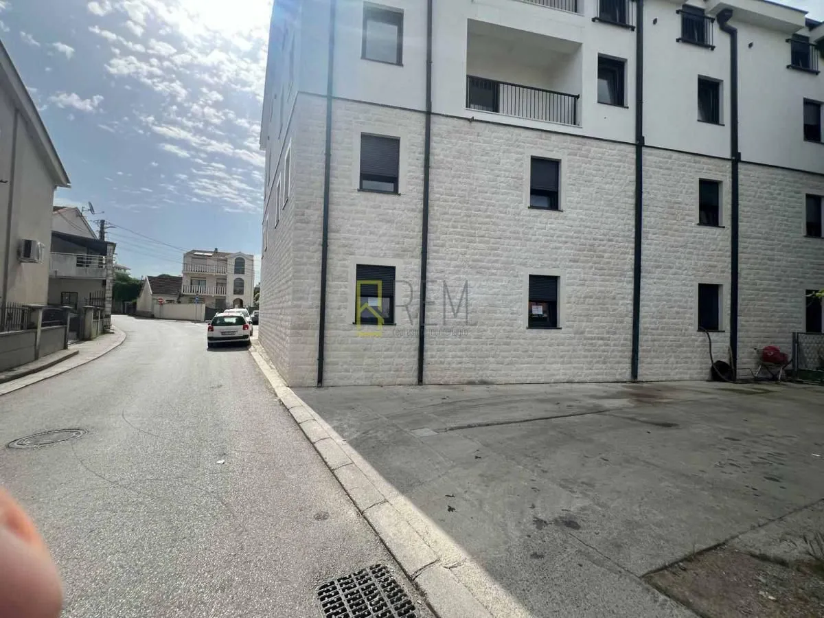 Prodaja, dvosoban stan, 75m², Stara Varoš, Podgorica