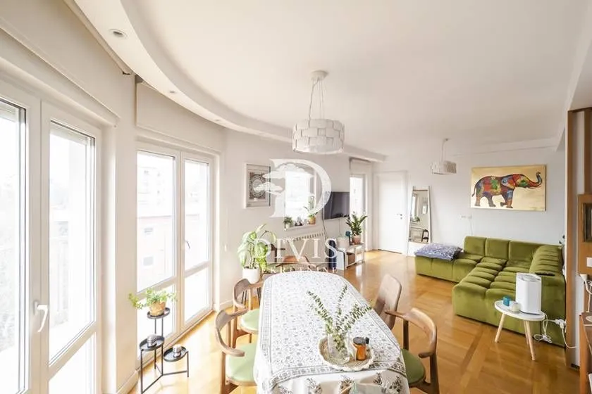 Sale, three bedroom apartment, 87m², Vračar Sve Podlokacije, Beograd