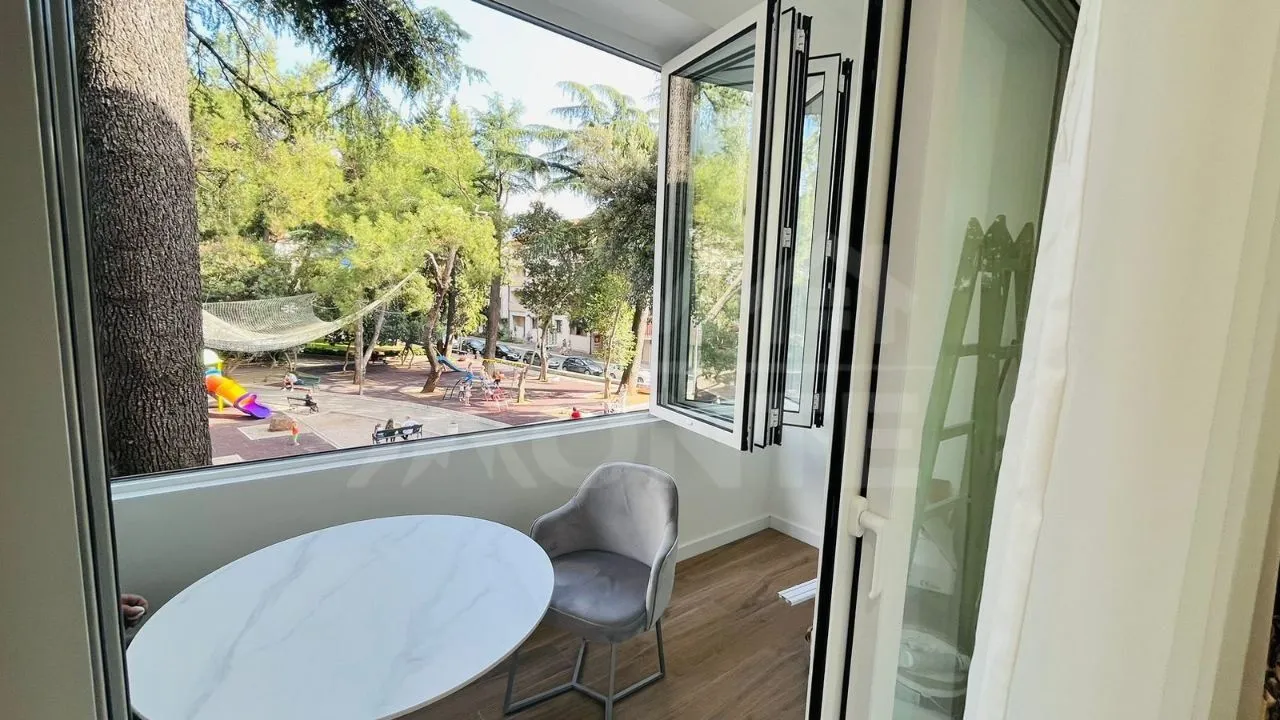 Rent, two bedroom apartment, 72m², Tivat, Crna Gora
