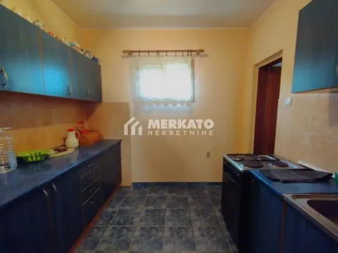 Sale, house, 272m², Gradnulica, Zrenjanin - image 10