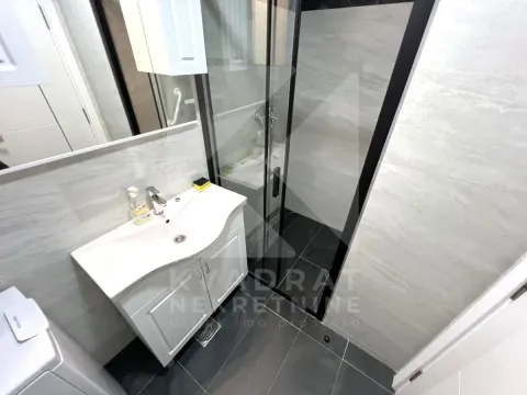 Izdavanje, dvosoban stan, 70m², Donja Gorica, Podgorica - image 11