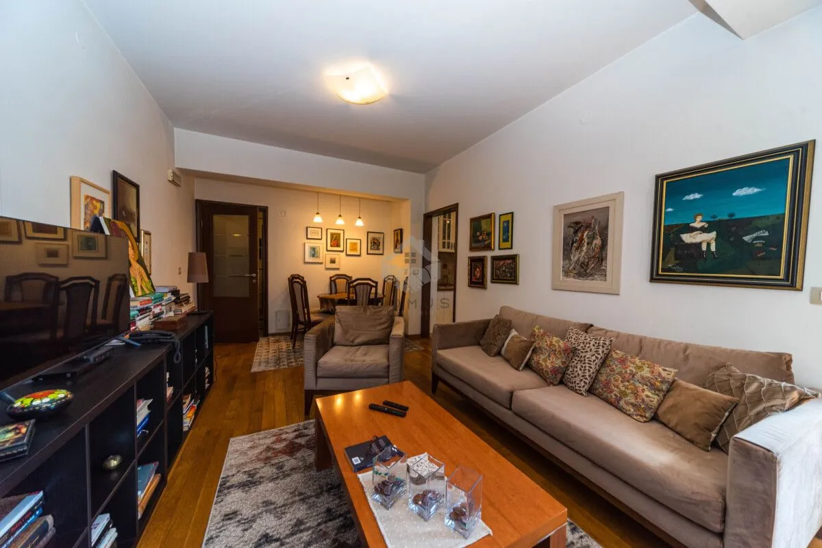 Prodaja, dvosoban stan, 62m², Krivi Most, Podgorica