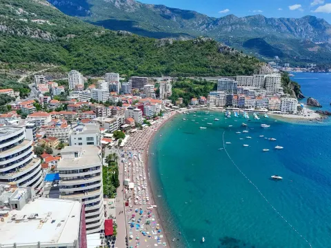 Sale, one bedroom apartment, 51m², Bečići, Budva - image 17
