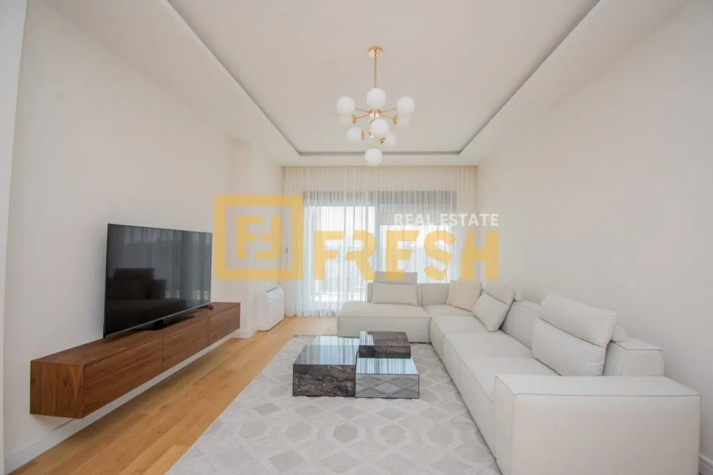 Izdavanje, trosoban stan, 121m², Gorica C, Podgorica