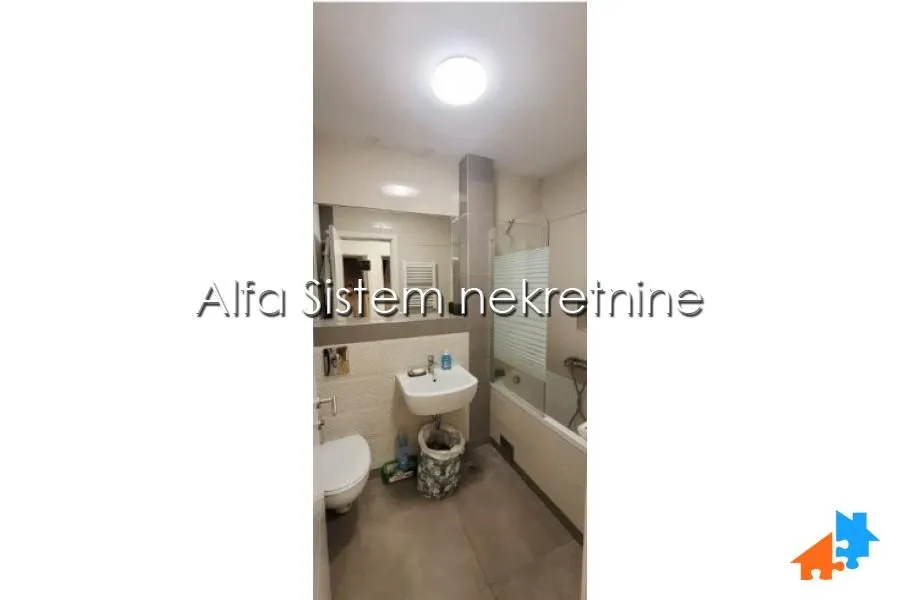 Izdavanje, trosoban stan, 72m², Cvetkova Pijaca, Zvezdara Sve Podlokacije