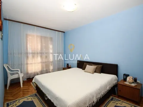 Sale, house, 300m², Stari Aerodrom, Podgorica - image 6