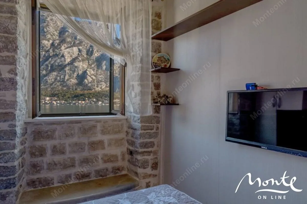 Prodaja, kuća, 330m², Prčanj, Kotor