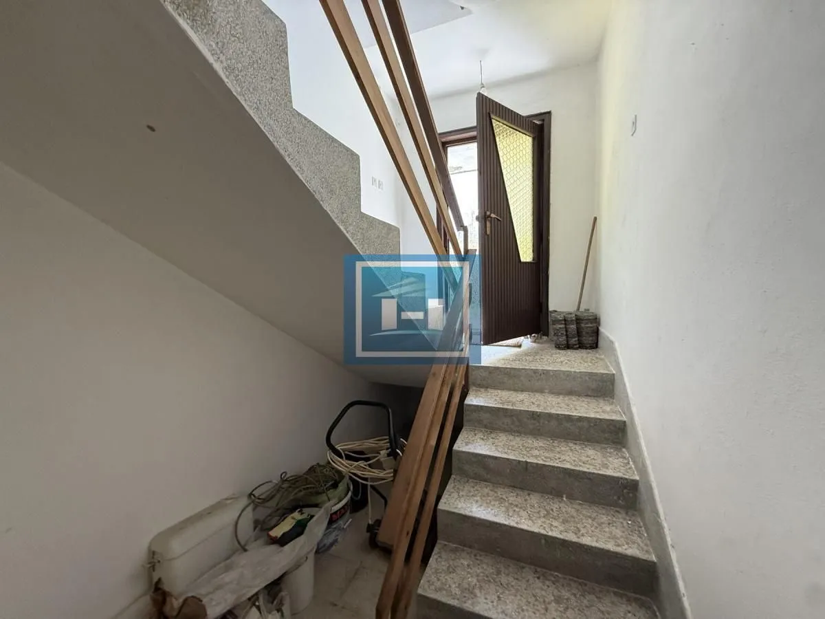 Sale, house, 257m², Strelište, Jagodina