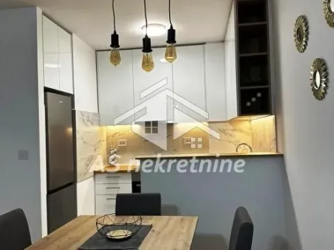 Izdavanje, dvosoban stan, 47m², Zemun Cara Dušana, Zemun Sve Podlokacije - image 3