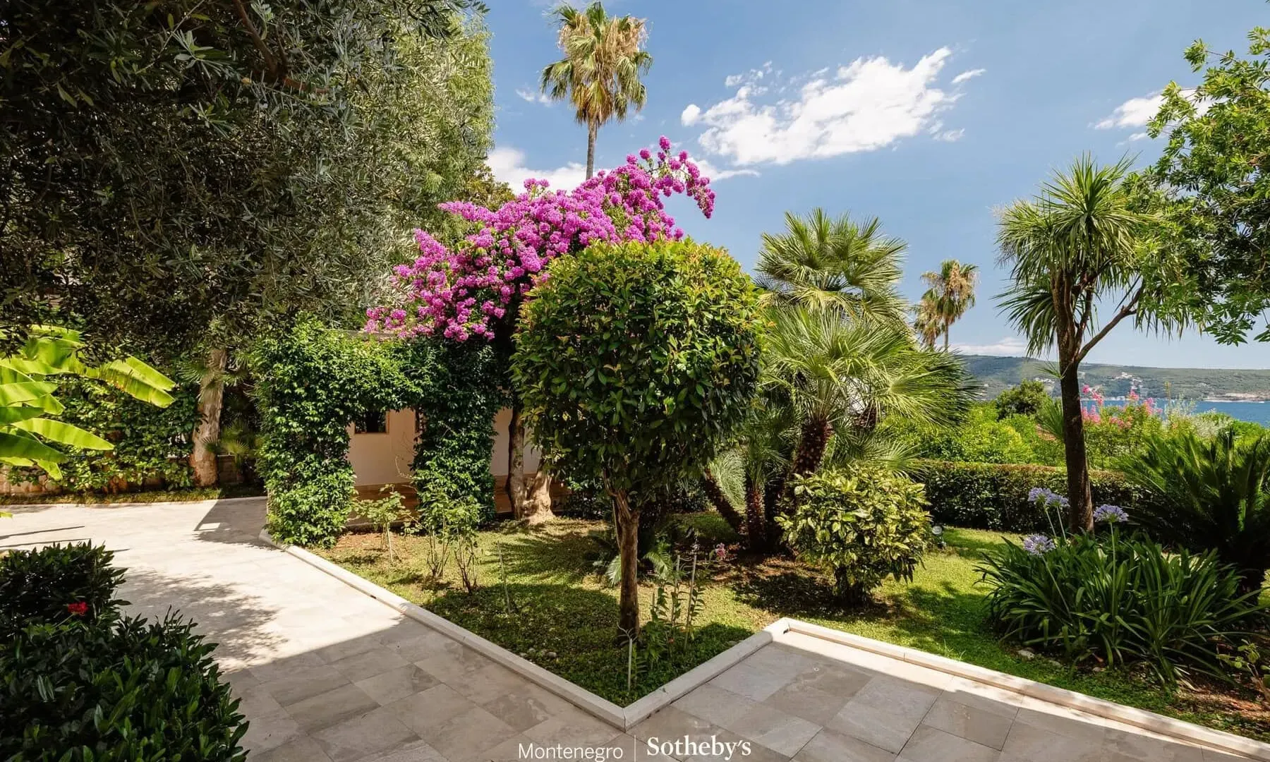 Sale, house, 233m², Savina, Herceg Novi