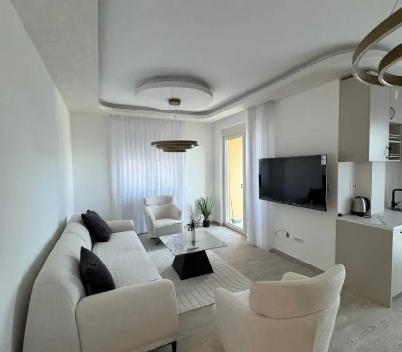 Prodaja, dvosoban stan, 74m², Bečići, Budva