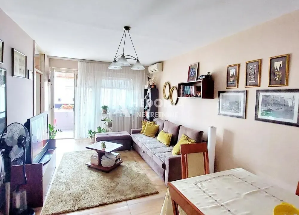 Prodaja, trosoban stan, 75m², Novi Beograd Blok 62, Novi Beograd Sve Podlokacije