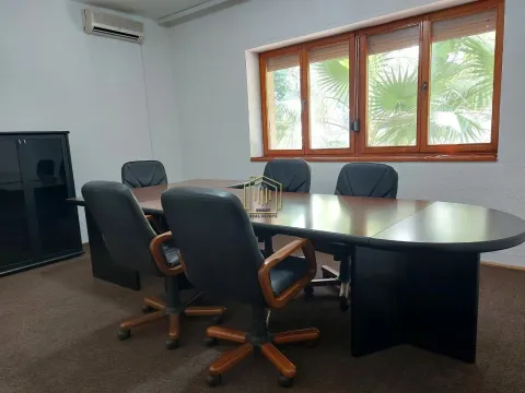 Rent, office space, 70m², Podgorica, Crna Gora - image 1