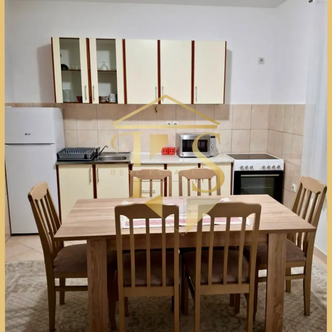 Izdavanje, dvosoban stan, 100m², Dumidran, Tivat