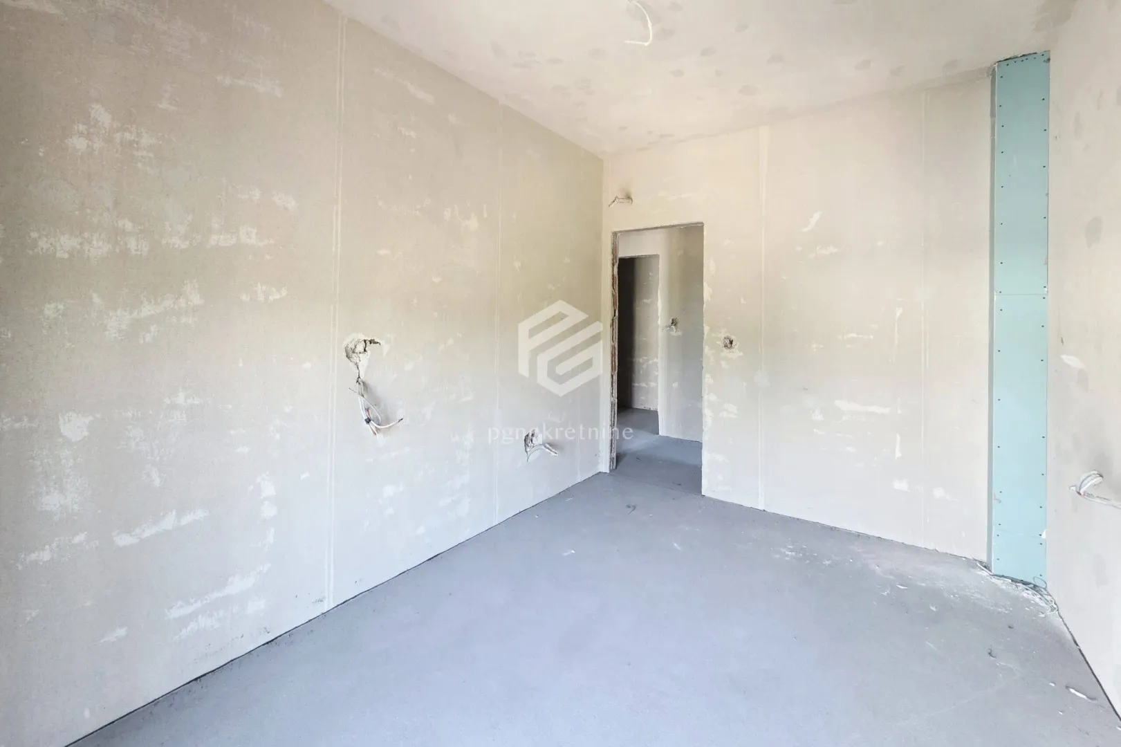 Prodaja, dvosoban stan, 65m², Konik, Podgorica