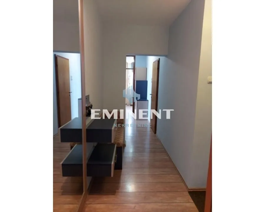 Izdavanje, četvorosoban stan, 115m², Hala Pionir, Palilula Sve Podlokacije