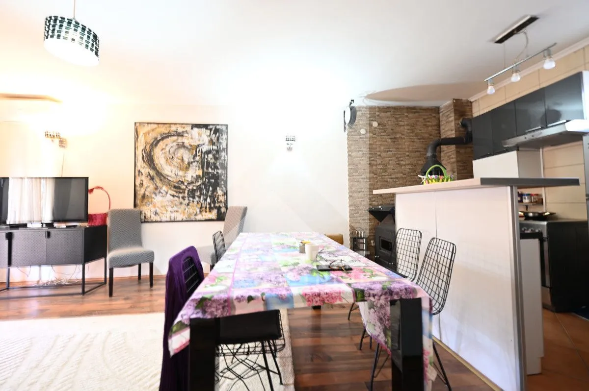 Sale, house, 352m², Masline, Podgorica