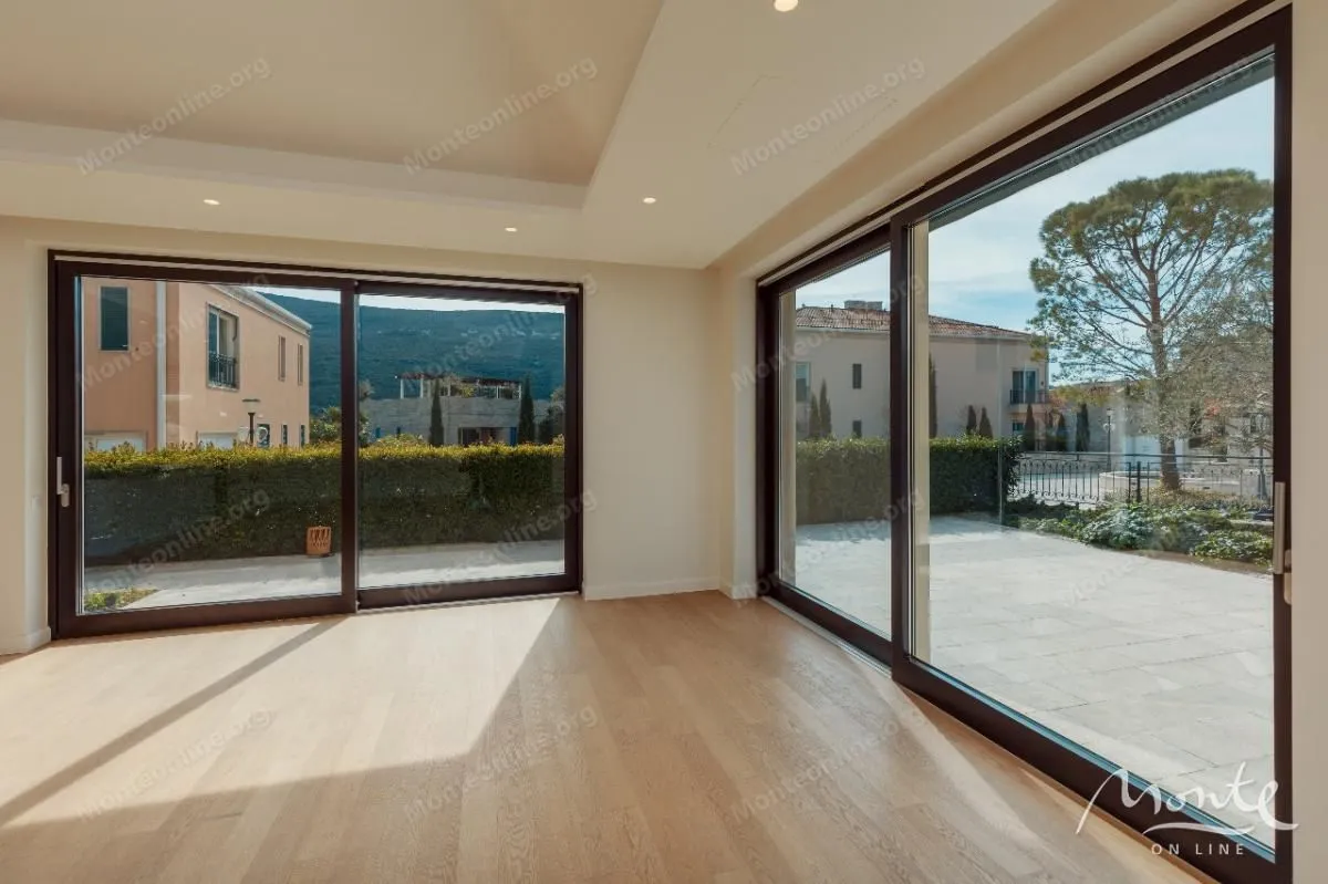 Prodaja, kuća, 287m², Kumbor, Herceg Novi