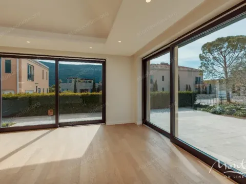 Prodaja, kuća, 287m², Kumbor, Herceg Novi - image 6