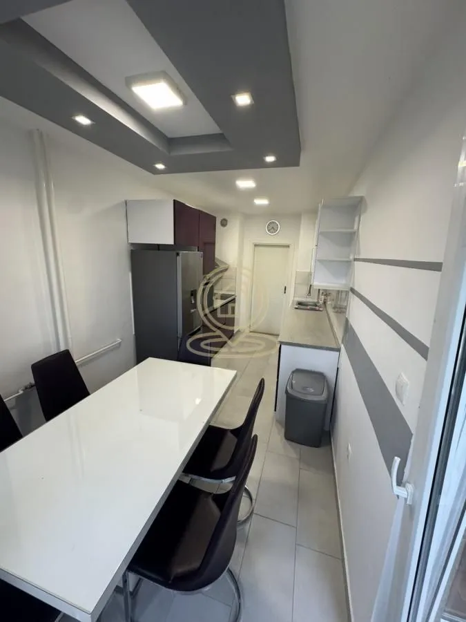 Izdavanje, dvosoban stan, 65m², Liman 3, Novi Sad Sve Podlokacije