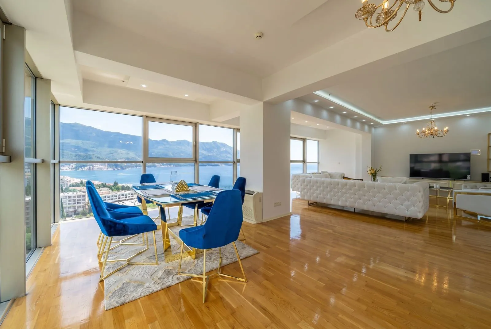 Rent, four bedroom apartment, 130m², Budva, Crna Gora
