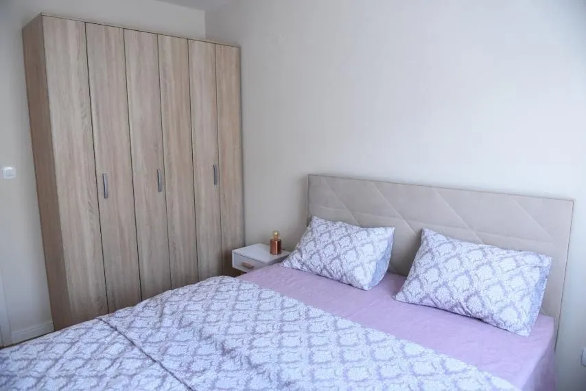 Rent, one bedroom apartment, 40m², Pobrežje, Podgorica
