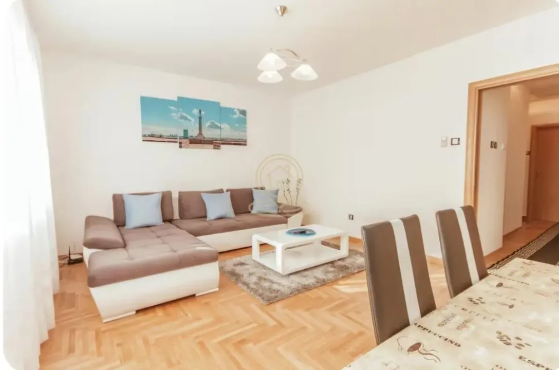 Rent, two bedroom apartment, 65m², Stari Grad, Beograd