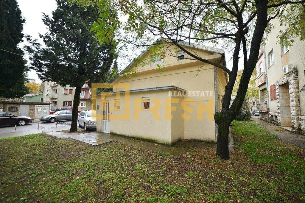 Sale, house, 80m², Centar, Podgorica
