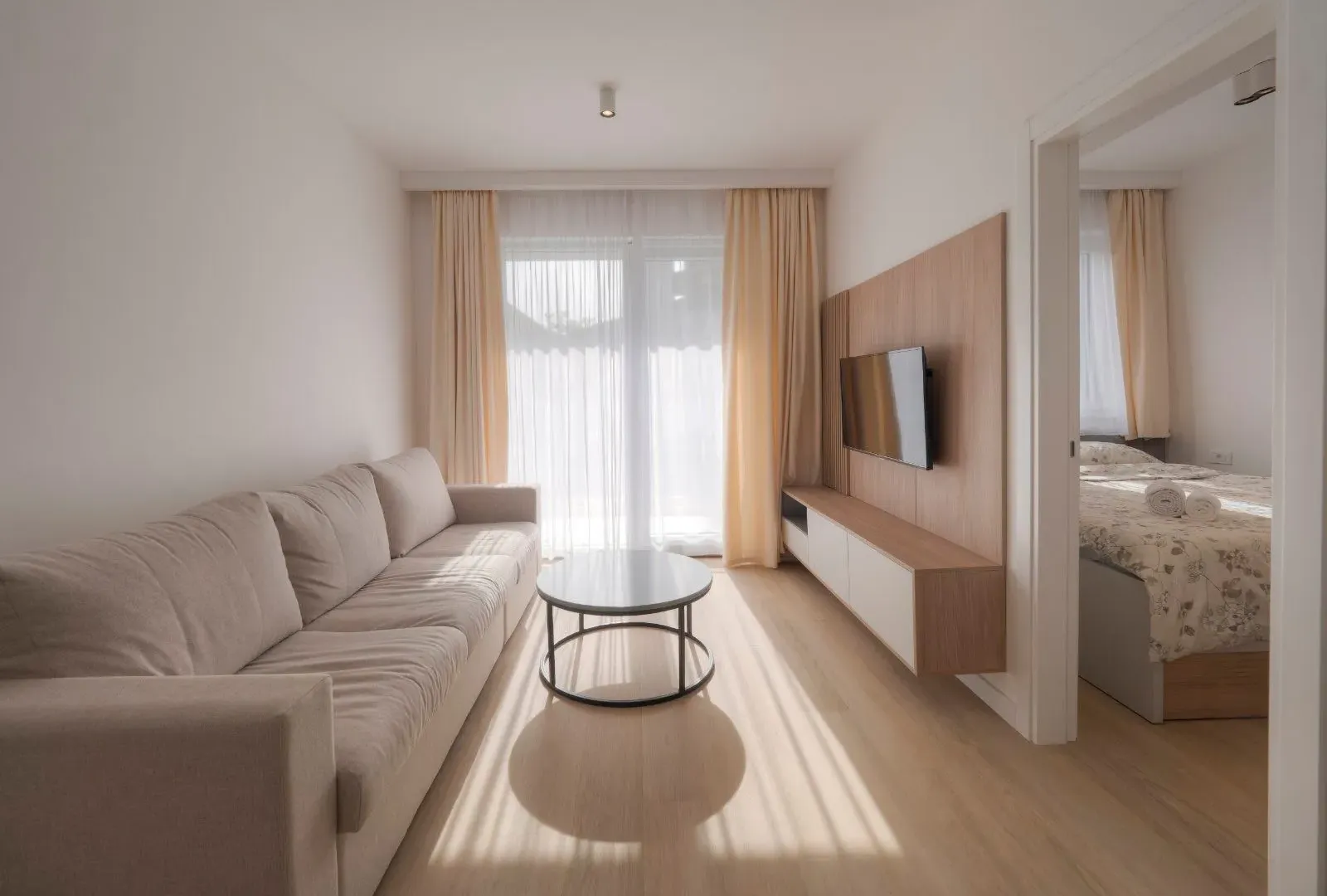 Rent, one bedroom apartment, 41m², Bečići, Budva