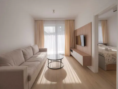 Rent, one bedroom apartment, 41m², Bečići, Budva