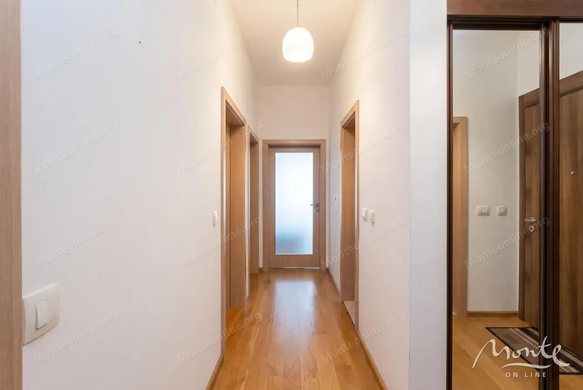 Sale, three bedroom apartment, 98m², Bečići, Budva