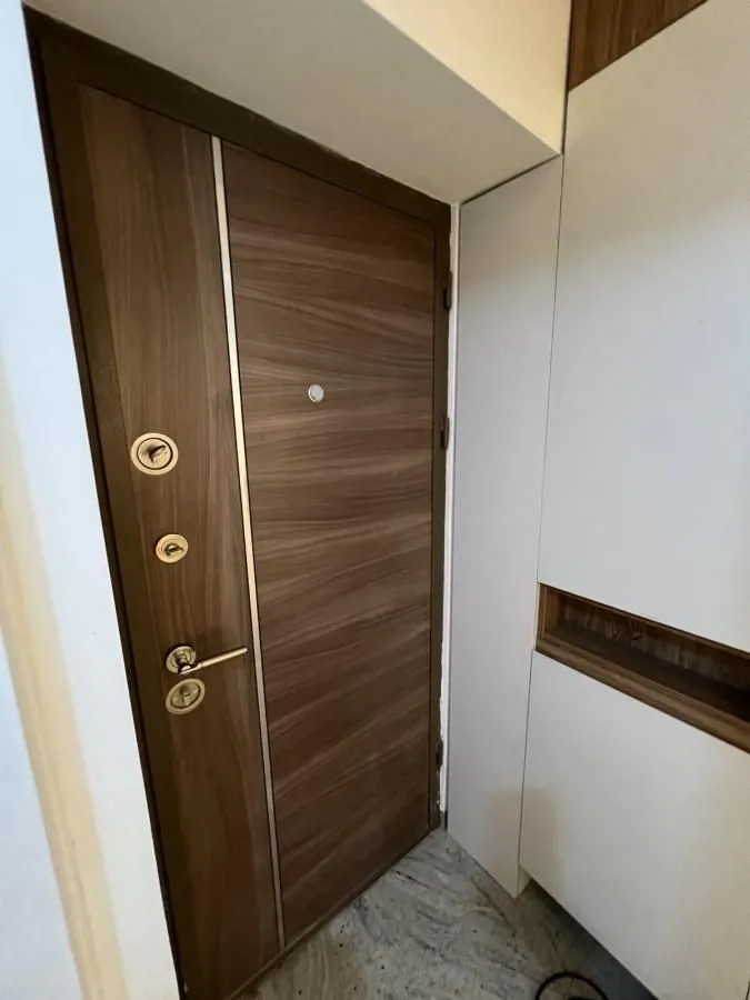 Izdavanje, trosoban stan, 68m², Centar, Niš