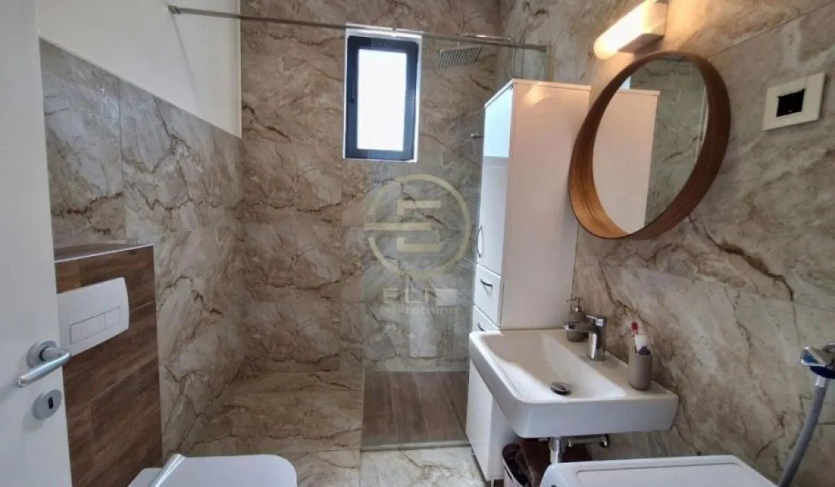 Prodaja, stan, 145m², Sremska Kamenica, Petrovaradin