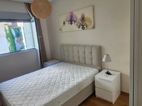 Izdavanje, dvosoban stan, 70m², Škaljari, Kotor - image 5