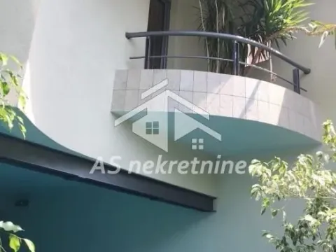 Izdavanje, kuća, 400m², Fon (Fon - Bilećka), Voždovac Sve Podlokacije - image 22