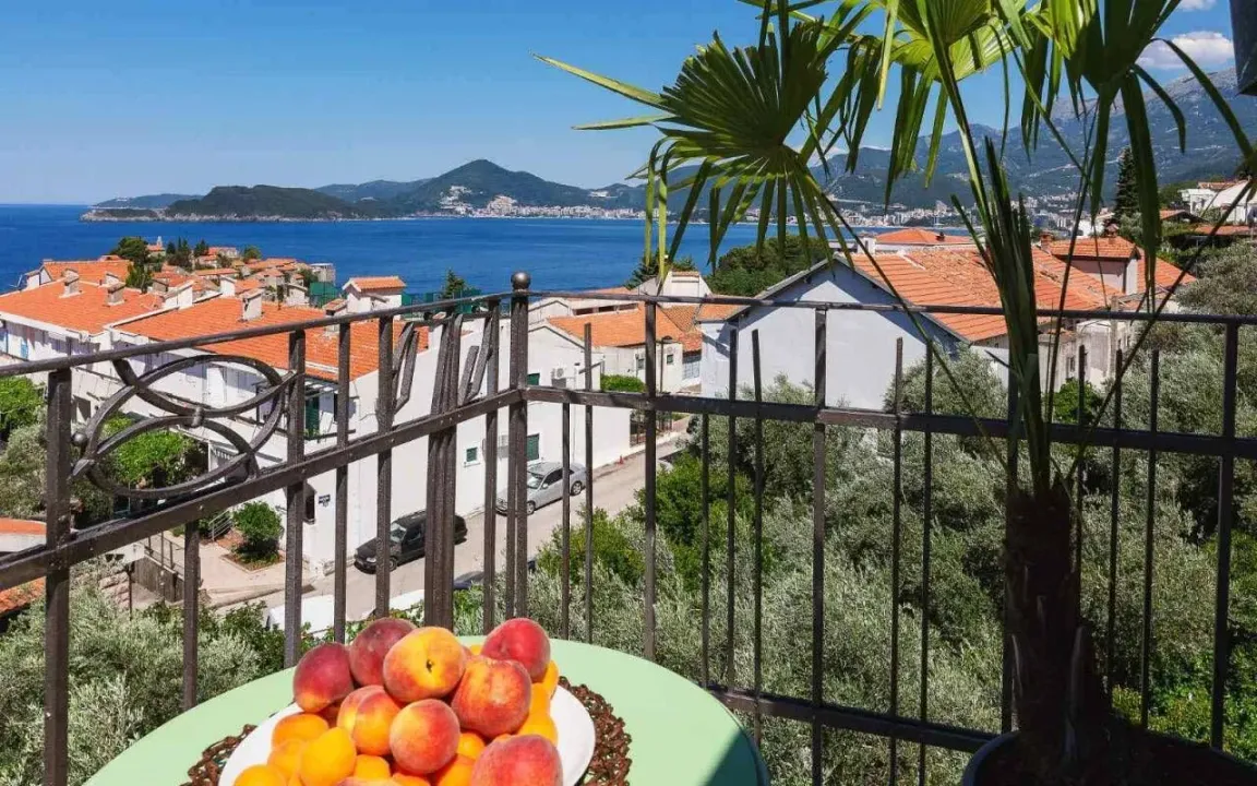 Prodaja, dvosoban stan, 100m², Sveti Stefan, Budva