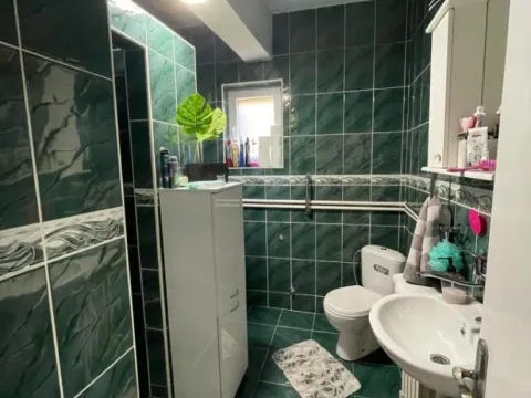 Rent, house, 100m², Cetinje, Crna Gora - image 8