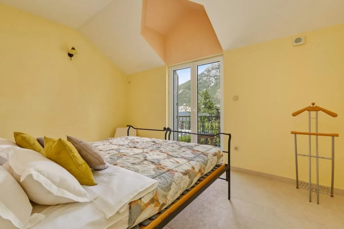 Prodaja, kuća, 350m², Kotor, Crna Gora