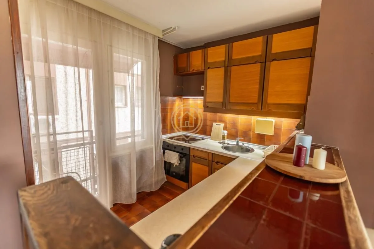 Izdavanje, četvorosoban stan, 90m², Novi Beograd Blok 19, Novi Beograd Sve Podlokacije