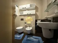 Izdavanje, trosoban stan, 100m², Blok 6, Podgorica - image 15