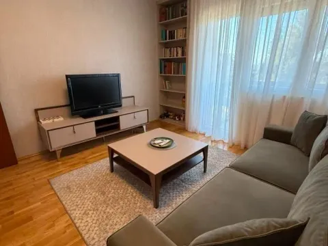Rent, three bedroom apartment, 95m², Tuški Put, Podgorica - image 3