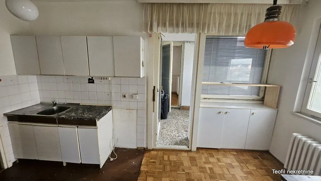Prodaja, dvosoban stan, 61m², Novi Beograd Blok 63, Novi Beograd Sve Podlokacije