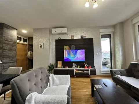 Prodaja, trosoban stan, 58m², Adamovićevo Naselje, Novi Sad Sve Podlokacije - image 4