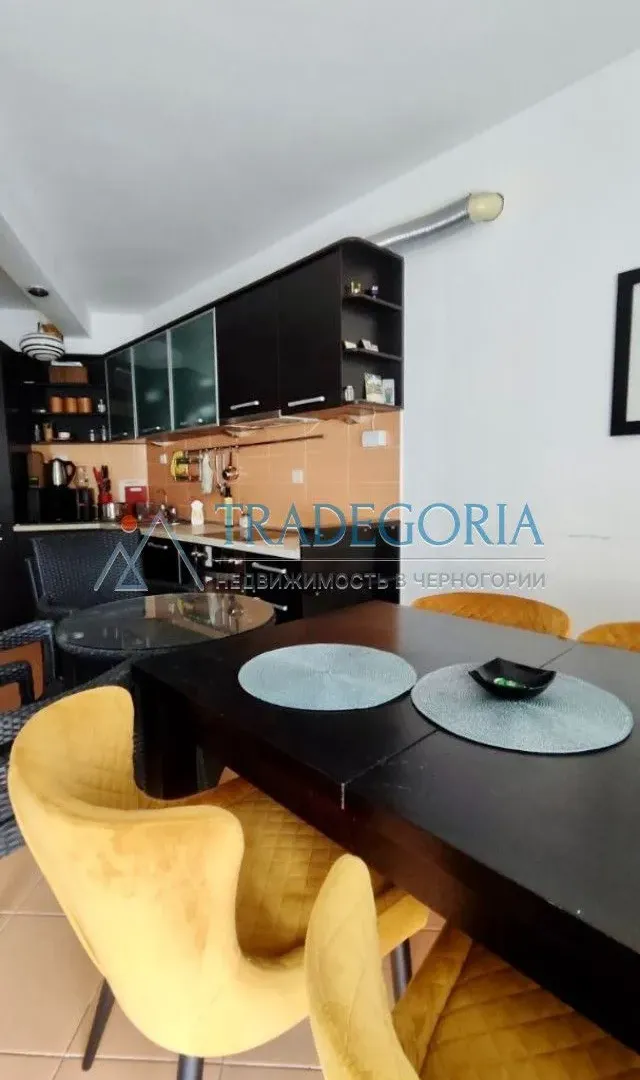 Prodaja, dvosoban stan, 90m², Petrovac, Budva