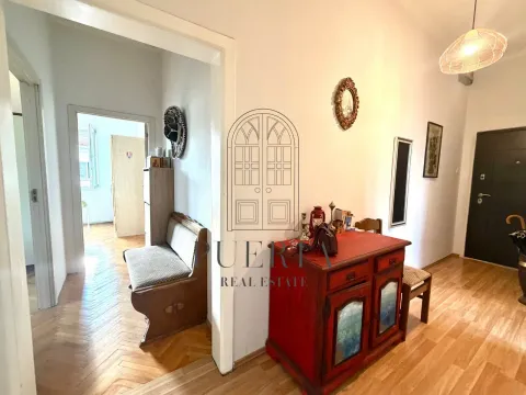 Prodaja, trosoban stan, 70m², Centar, Podgorica - image 16