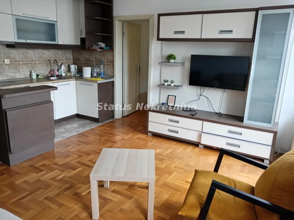Rent, one bedroom apartment, 37m², Adamovićevo Naselje, Novi Sad Sve Podlokacije