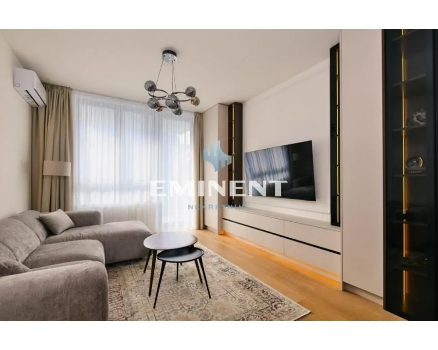 Prodaja, trosoban stan, 72m², Savski Venac, Beograd