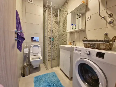 Rent, studio apartment, 30m², Budva, Crna Gora - image 4