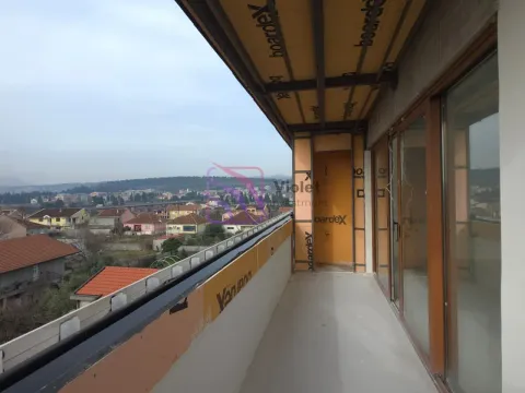 Prodaja, dvosoban stan, 76m², Stari Aerodrom, Podgorica - image 19