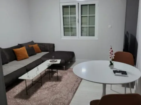 Izdavanje, jednosoban stan, 40m², Gradiošnica, Tivat - image 10